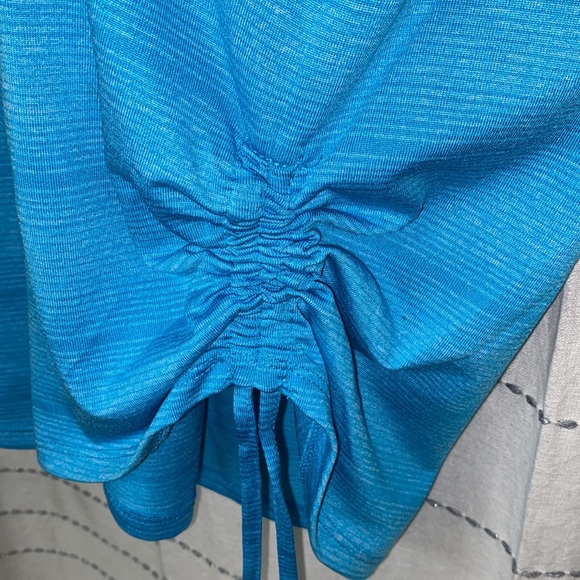 Active tops - Picture 3 of 12